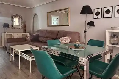 Image de 2-bedroom apartment near Alicante with spacious terrace, 5 min to the beach