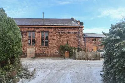 Monastery Hall, pet friendly, with open fire in Elton, Cheshire