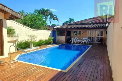 Image de House in Bertioga Indaia - with swimming pool - 200 meters from the beach - 3 suites