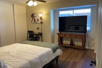 Image de Cozy 3-bedroom condo with Ac, WiFi, Fireplace, on site parking in Chula Vista