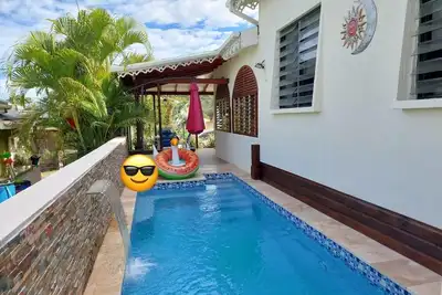 Image de Charming 3-bedroom house with private pool!