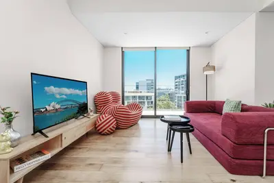 Image de Spacious Mascot Loft Apartment Near Train Station