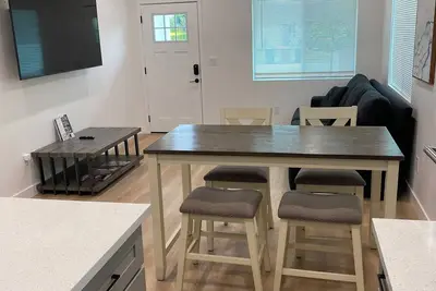 Image de Disney/Lt Saigon/3mi 4Bd2ba - Reva
