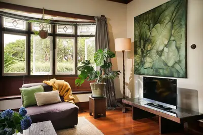 Image de Charming Artist retreat with subtropical garden