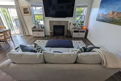 Image de Cozy 3br/2. 5ba Medford Home w/ Fireplace & Fast Wifi