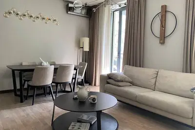 Cozy Balcony apartment in the heart of Yerevan with 2 x Ac, WiFi