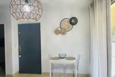 Image de 150 m de la plage pour 4 personnes St Raphael L idéal pour vos vacances