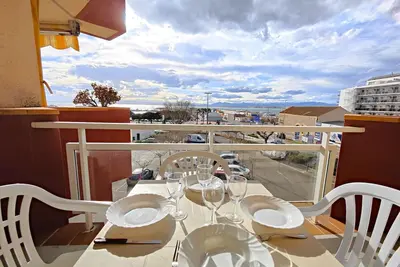 Image de Rocmar. Apartamento frente al puerto de Roses, el punto de partida perfecto para explorar la belleza natural de la zona.