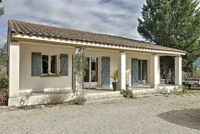 Image de Villa T5 avec Piscine Privée, Proche Rivière, Wifi