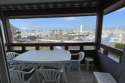 Image de Confortable appartement 4 pers. avec terrasse, piscine et parking à Arzon