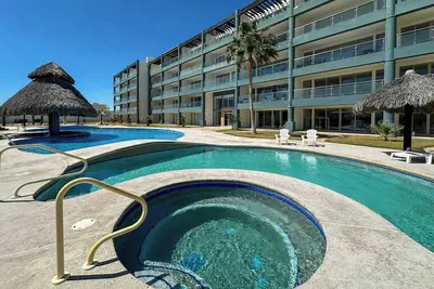 Image de 2br Sunset Escape for Families