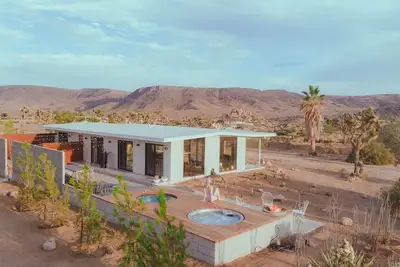Image de The Modern Wolfden: Main House