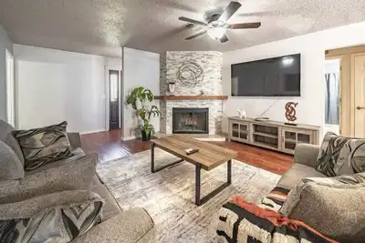 Image de Geneva's House - 3br/2ba - Family Friendly
