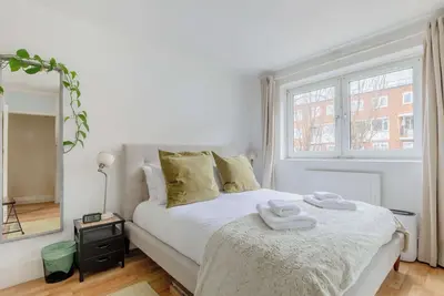 Image de Stylish 2bd Home with Private Garden, Nine Elms