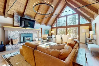 Image de The Chalet at Lake Tahoe, 3br, Close to Town\/Beach (Zc324)