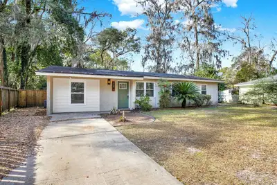 Image de Kings Way Bungalow