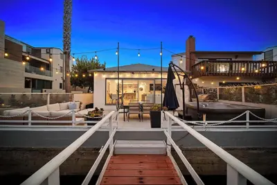 Image de Bayside Getaway – Waterfront!