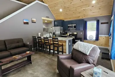 Image de Adirondack Private Cabin, Private Adirondack Cabin close to Atv trails, Skiing, hiking and golf cour