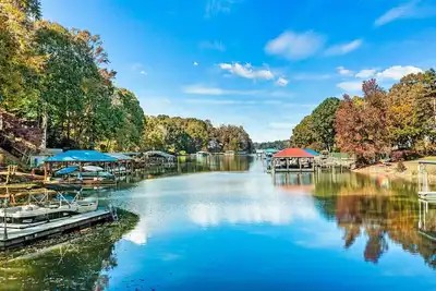 Image de Lake Norman Lakeside Retreat with Optional Pontoon Rental