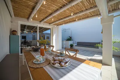 Image de Fantastic Mediterranean style house with sea view