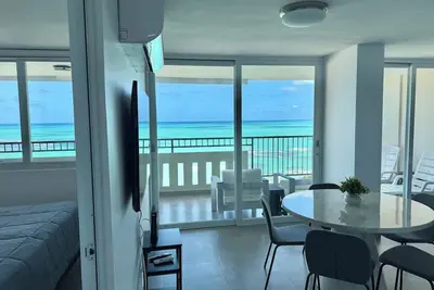 Image de 2 king beds en-suite bath big balcony High floor