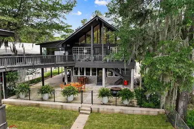 Image de Grand Mamou at Caddo Lake - Luxury Living on The Bayou
