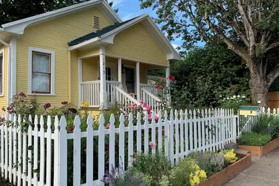 Image de The Valley Wine Cottage - Midterm Rental for Winemakers\/George Fox Alumni, etc.