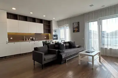 Image de Your home: A+ quality Modern Apartment + balcony