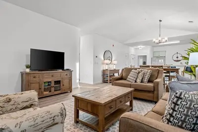 Image de Stylish 3br Condo Overlooking Greg Norman Golf Course in Barefoot Resort