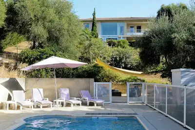 Image de Maison contemporaine splendide vue mer - piscine - 3 chambres