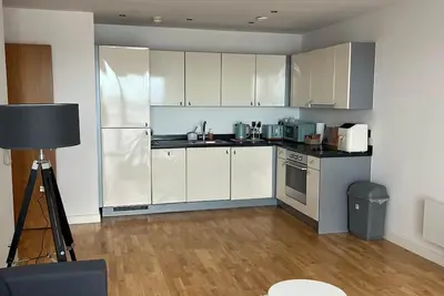 Image de Coastal-Comfort by the Docks