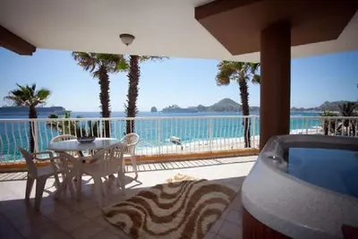 Image de Bisbee Week 3br Ocean Front Suite with Hot Tub Sleeps 8