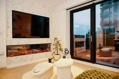 Image de Modern Xl Bed  - Free Parking\/Spa\/Pool\/Gym\/Rooftop