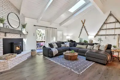 Image de Inviting 3-bedroom/2. 5 bath townhome in beautiful Incline Village