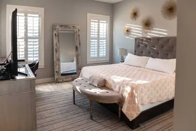 Image de Welcome to your dream beach getaway, merely 100 steps from the pristine shore!