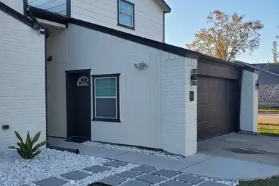Image de Cozy, Unique & Private Apartment in Prime Location Near Iah Airport