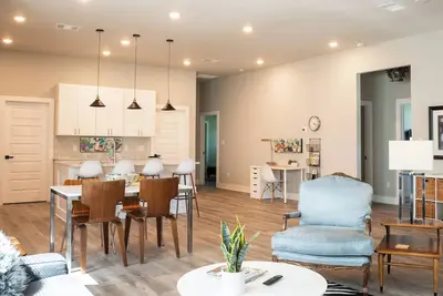 Image de Spacious 3-Bedroom Home with Comfort & Convenience - Family Friendly