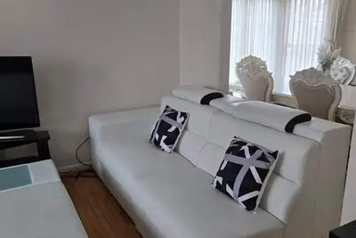 Image de Glamorous Two level, 4 bedroom Family Home