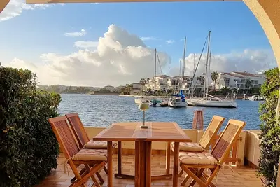 Image de Maison de vacances exceptionnelle sur une presqu'île. À 7 min. de la plage!