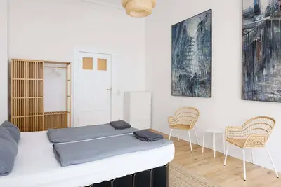 Image de Spacious Room in the Center of Berlin 3