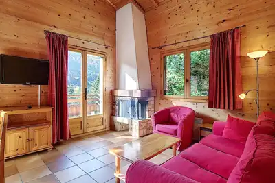 Image de Chalet La Clusaz 6 pers, cheminée, Wifi, animaux admis, parking