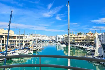 Image de Beachfront property @ Benalmadena marina