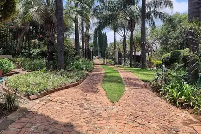 Cosy 4 bedroom family home in Waterkloof Pretoria