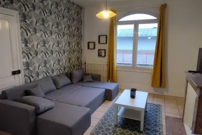 Image de Maison chaleureuse à 10 minutes à pied de la mer pour vous ressourcer.