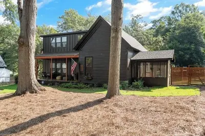 Image de Midnight Sanctuary at Mystic Falls - 3 Bed 2. 5 Ba Home 1 mi to Covington Square