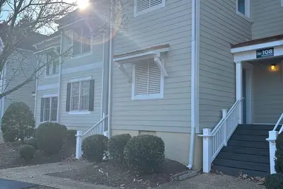 Image de Beautiful 2-Br Townhome in Williamsburg, Va, next door to Water Country Usa