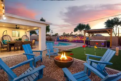 Image de 4bd/3ba, Pool, Hot Tub, Fire Pit, Near Old Town!