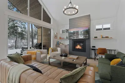 Image de Modern Cle Elum Cabin w/ Fire pit, Bbq, and Gym