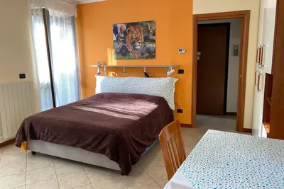 Image de Sonny house - in the historic center, a 5-minute walk from the lake