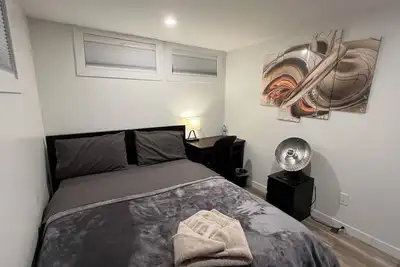 Image de #6 (5 Star Room) Safe/California {5kms 4m Airport}